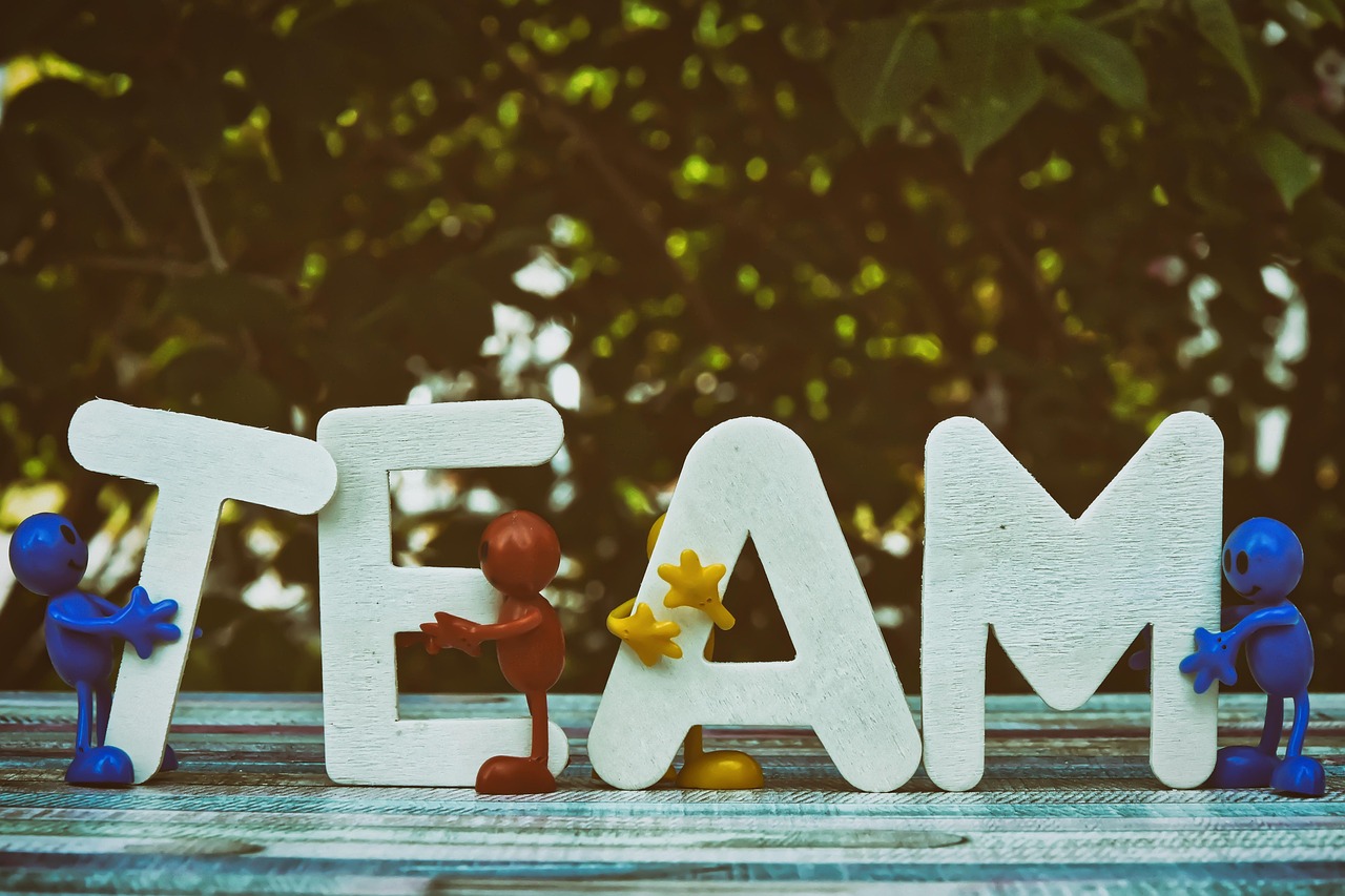 华为云实名账号：流量卡如何竞争和与其它行业交叉发展？ 